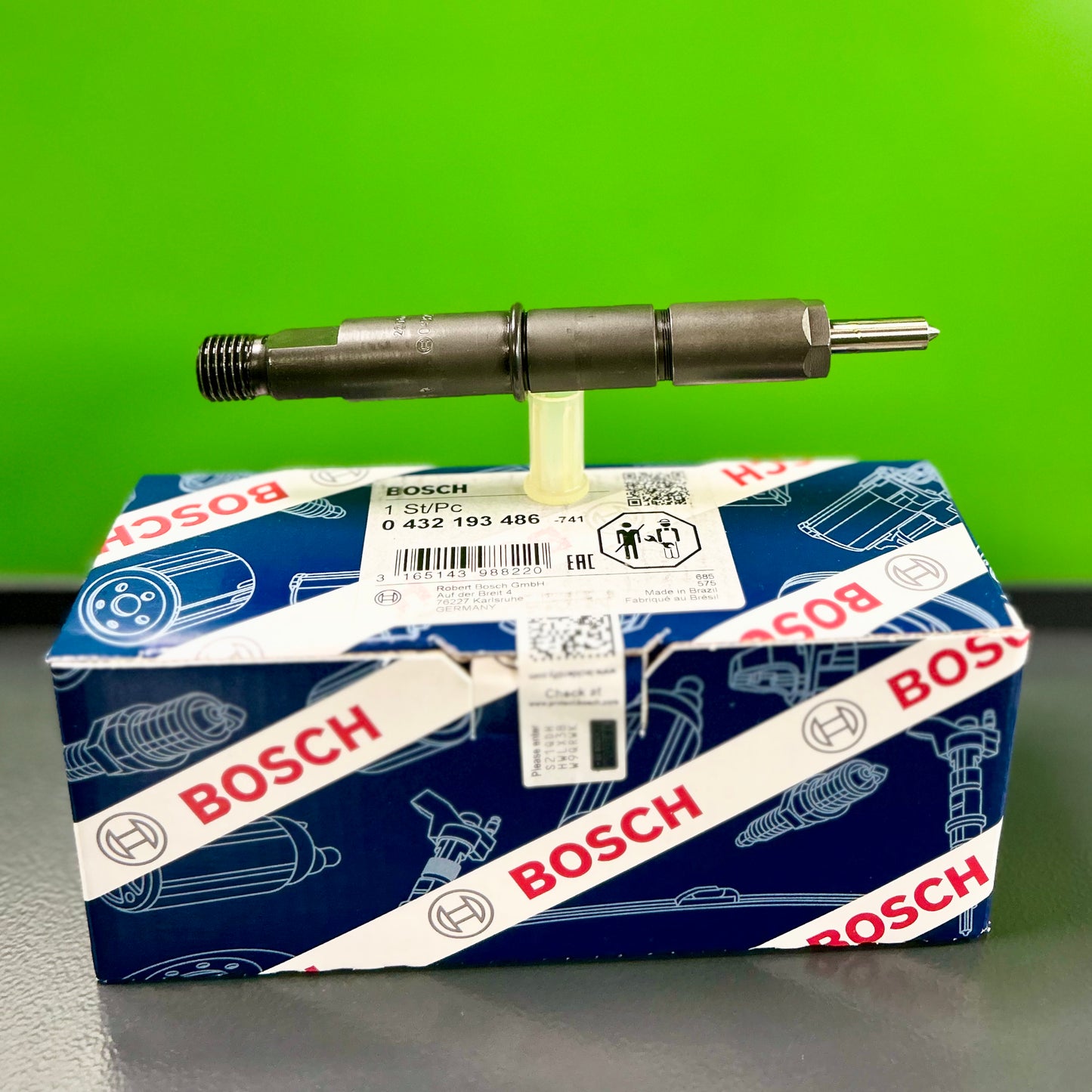 Fuel Injector Bosch New for Deutz BF4M2012 KHD Volvo BL60 BL71 02113133 24425916