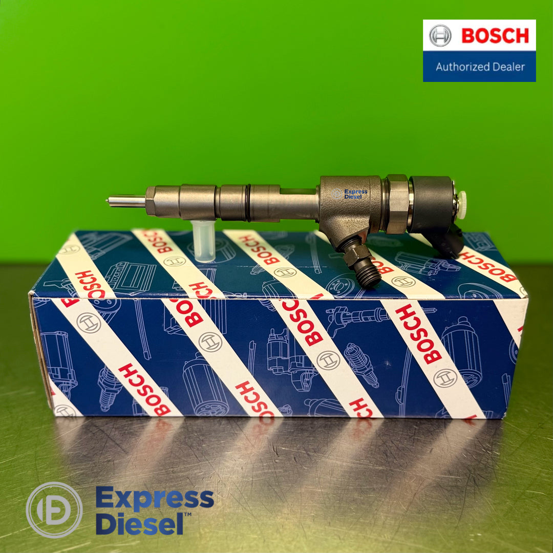 Full side profile of genuine Bosch 0445110464 CRI2-16 common rail fuel injector for Yanmar 4TNV86CT on original Bosch OEM box