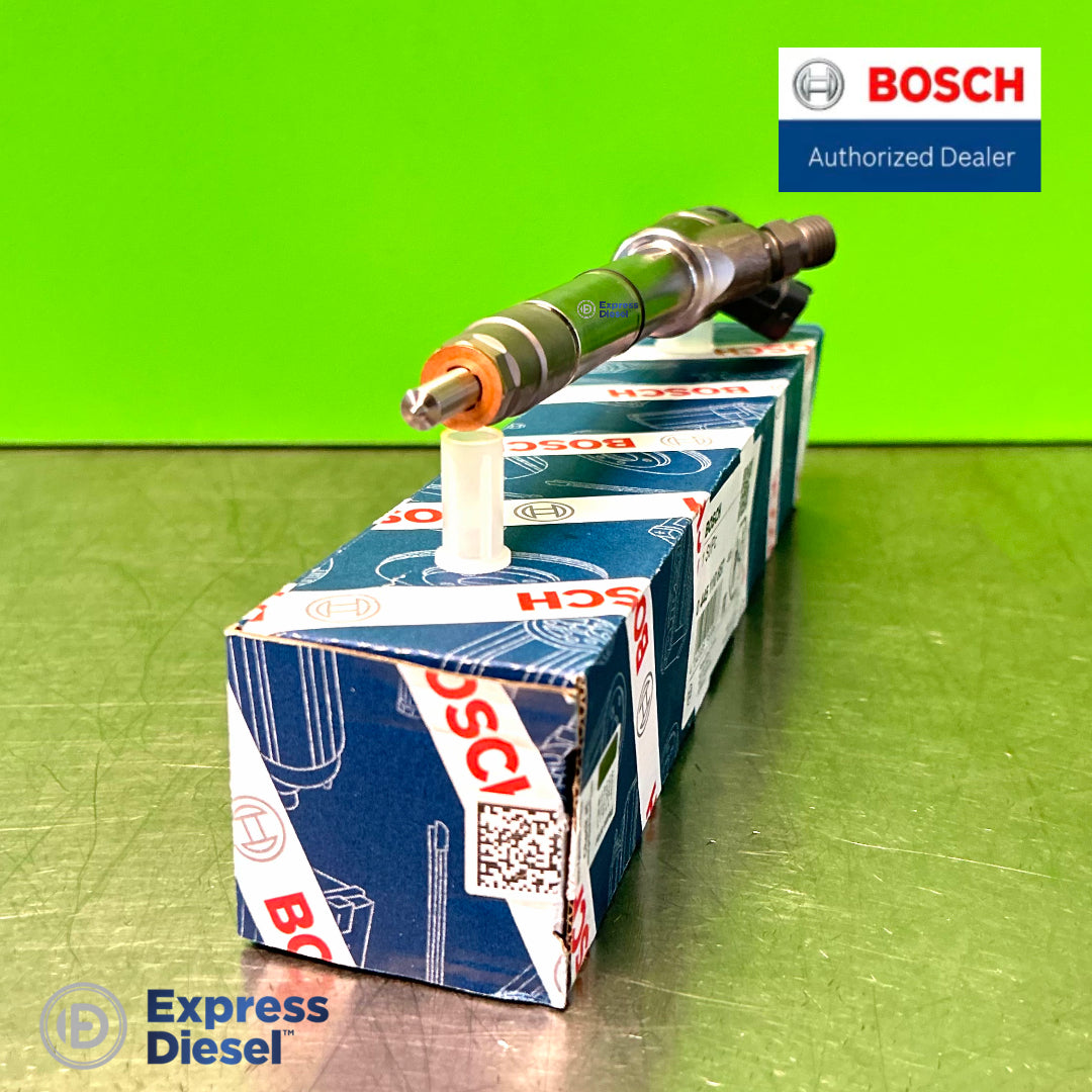 Bosch 0445110657 common rail injector with OE number 5801790338 label for Case New Holland Iveco diesel engines