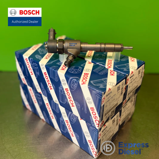 Bosch 0445110777 injector set of 4 for Kubota - four injectors with genuine Bosch boxes