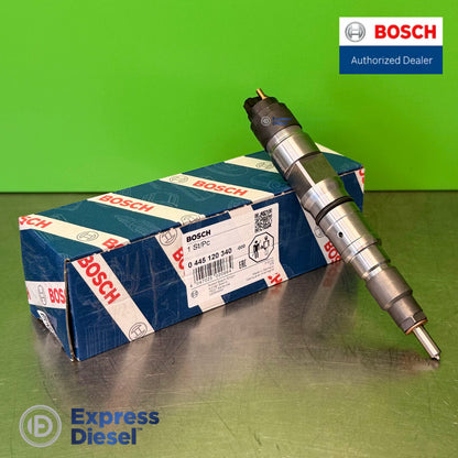 Bosch 0445120340 CRIN2-16 common rail injector for Fendt and Massey Ferguson, shown with its original Bosch box