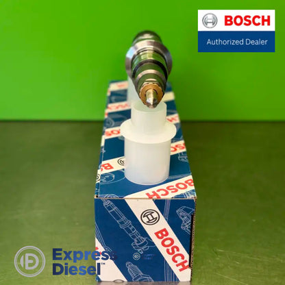 Bosch 0445124019 common rail injector - nozzle tip close-up with protective cap