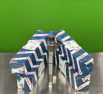 Fuel Injector Bosch New Set of 4 for John Deere Case IH New Holland Iveco Komatsu 5801790338