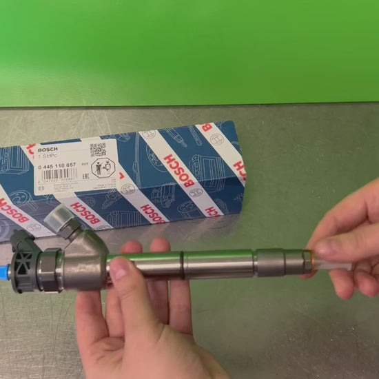 Bosch 0445110657 5801790338 CRI2-20 common rail diesel fuel injector for Iveco Case New Holland John Deere video presentation