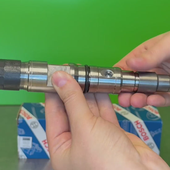 Bosch 0445120235 837073713 common rail diesel injector for Massey Ferguson Fendt Valtra Sisu AGCO engines video presentation